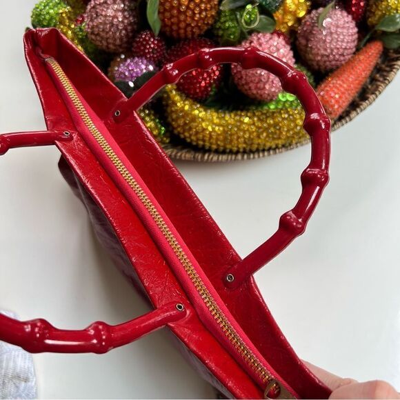 Mod Vintage XL 1970s Red Textured Faux Leather Bamboo Handle Handbag / Clutch - Picture 6 of 10